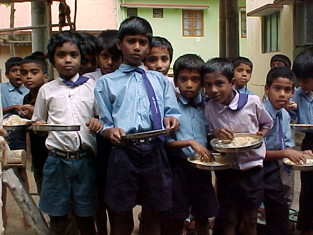Hungry Kids in Bangalore